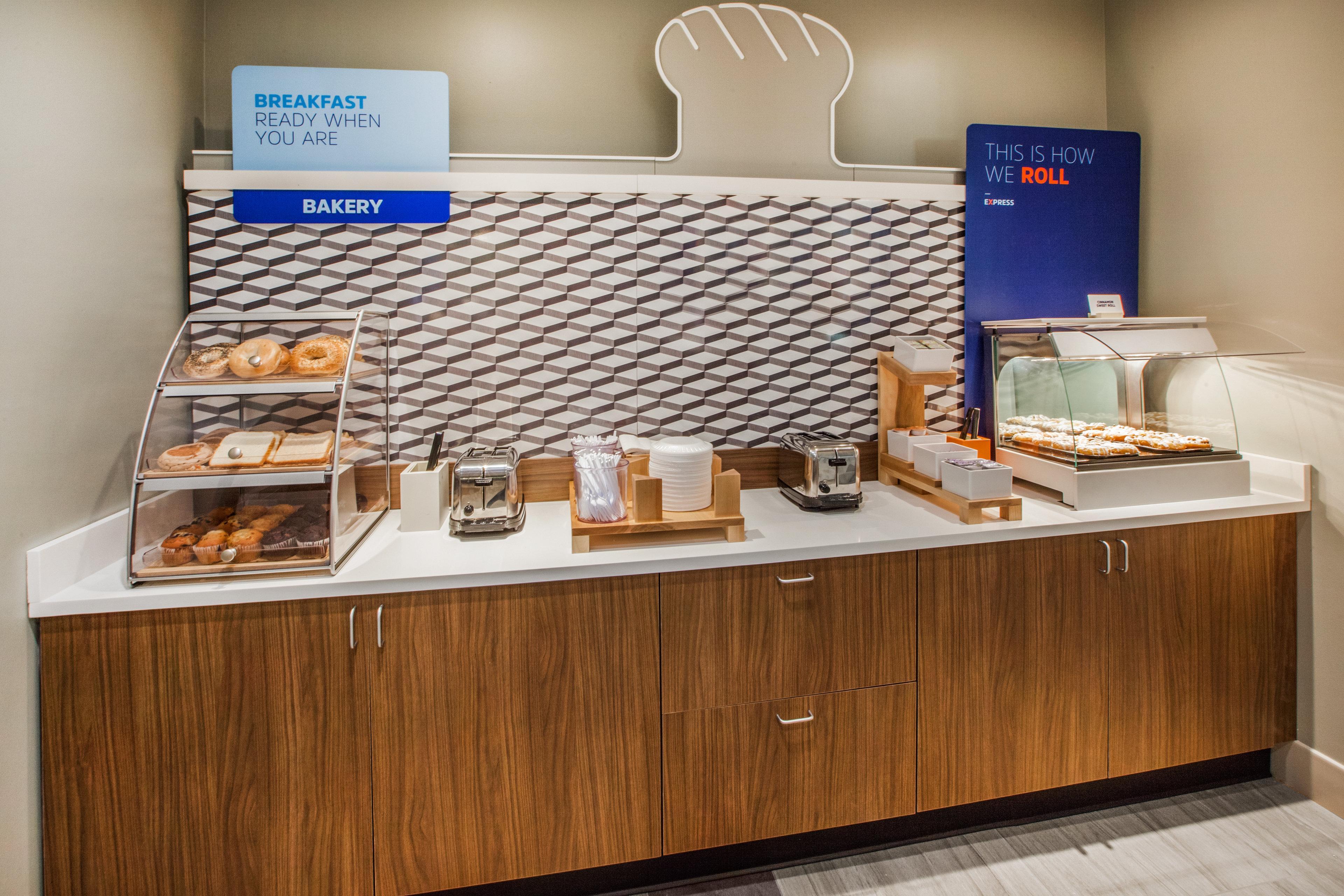 Holiday Inn Express & Suites - Dallas Nw Hwy - Love Field By Ihg Екстер'єр фото