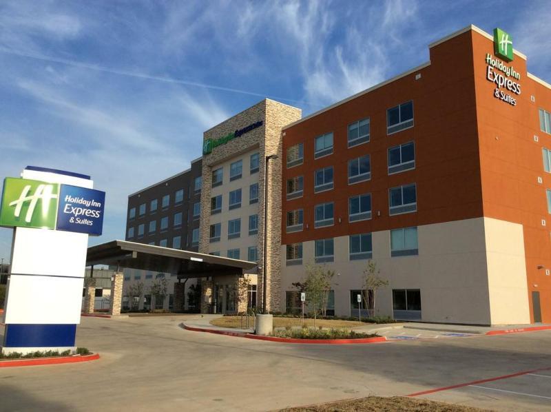 Holiday Inn Express & Suites - Dallas Nw Hwy - Love Field By Ihg Екстер'єр фото